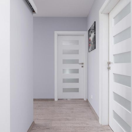 Cracow Pradnik Spacious & Family Apartment With 3 Bedroom By Renters Prestige Krakau Buitenkant foto